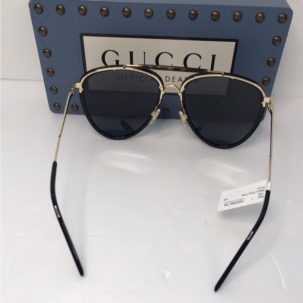 New- 💯 Authentic Gucci GG0672S Women's Aviator Sunglasses, Black/Grey - Picture 6 of 16